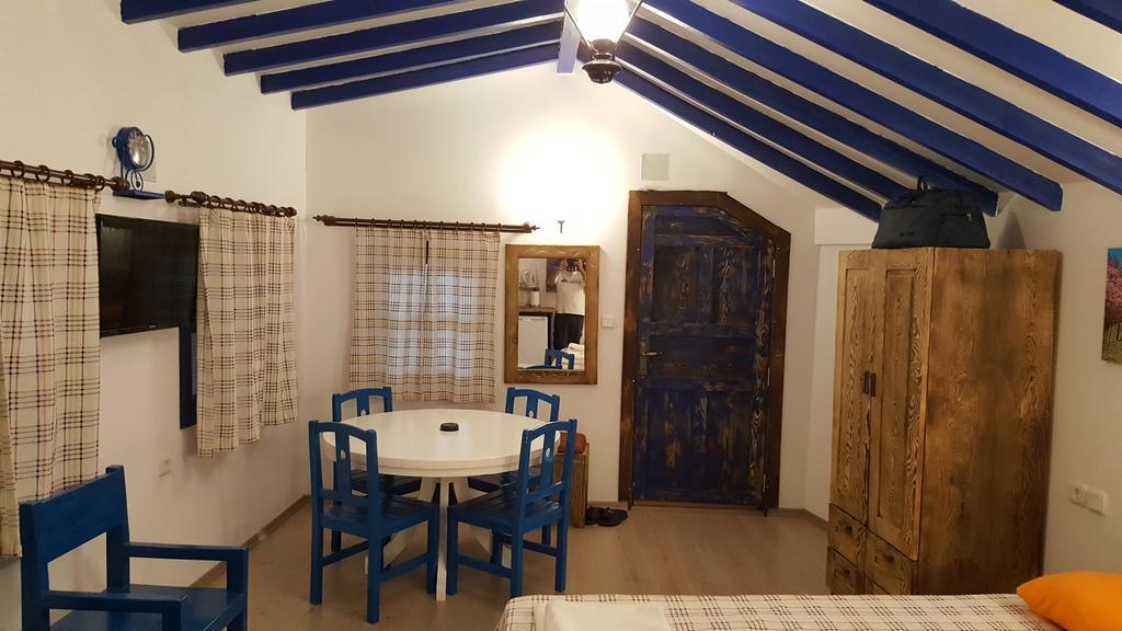 Karya Apartments كويجيز المظهر الخارجي الصورة