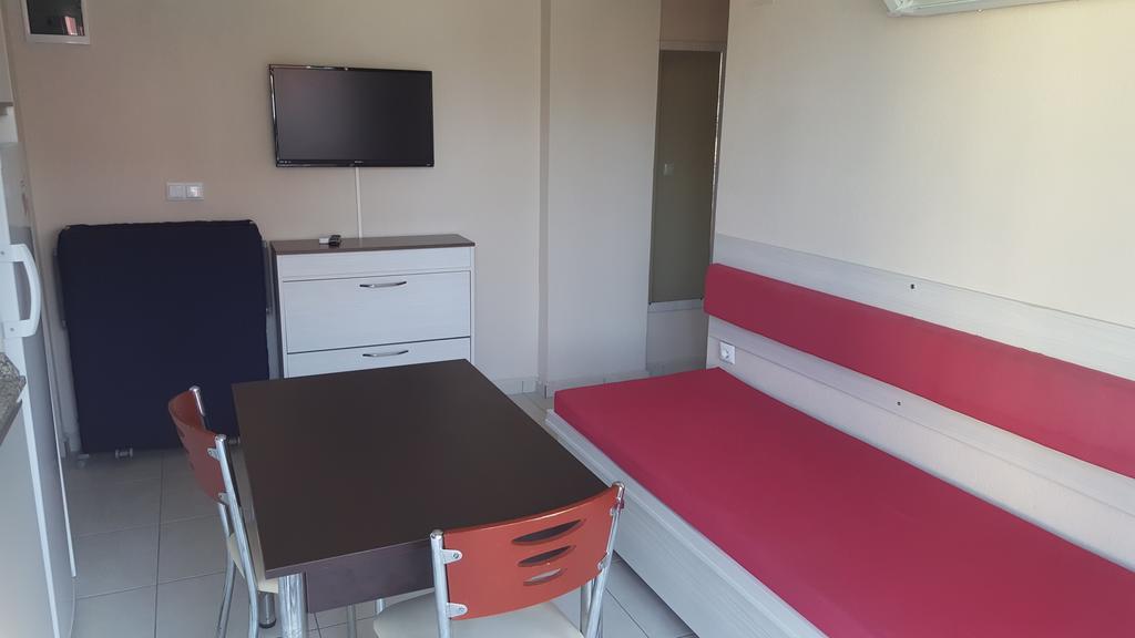 Karya Apartments كويجيز المظهر الخارجي الصورة