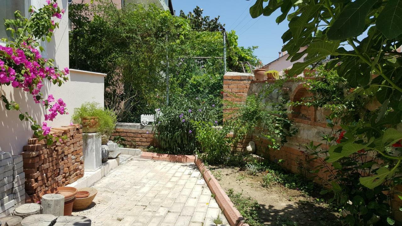 Karya Apartments كويجيز المظهر الخارجي الصورة