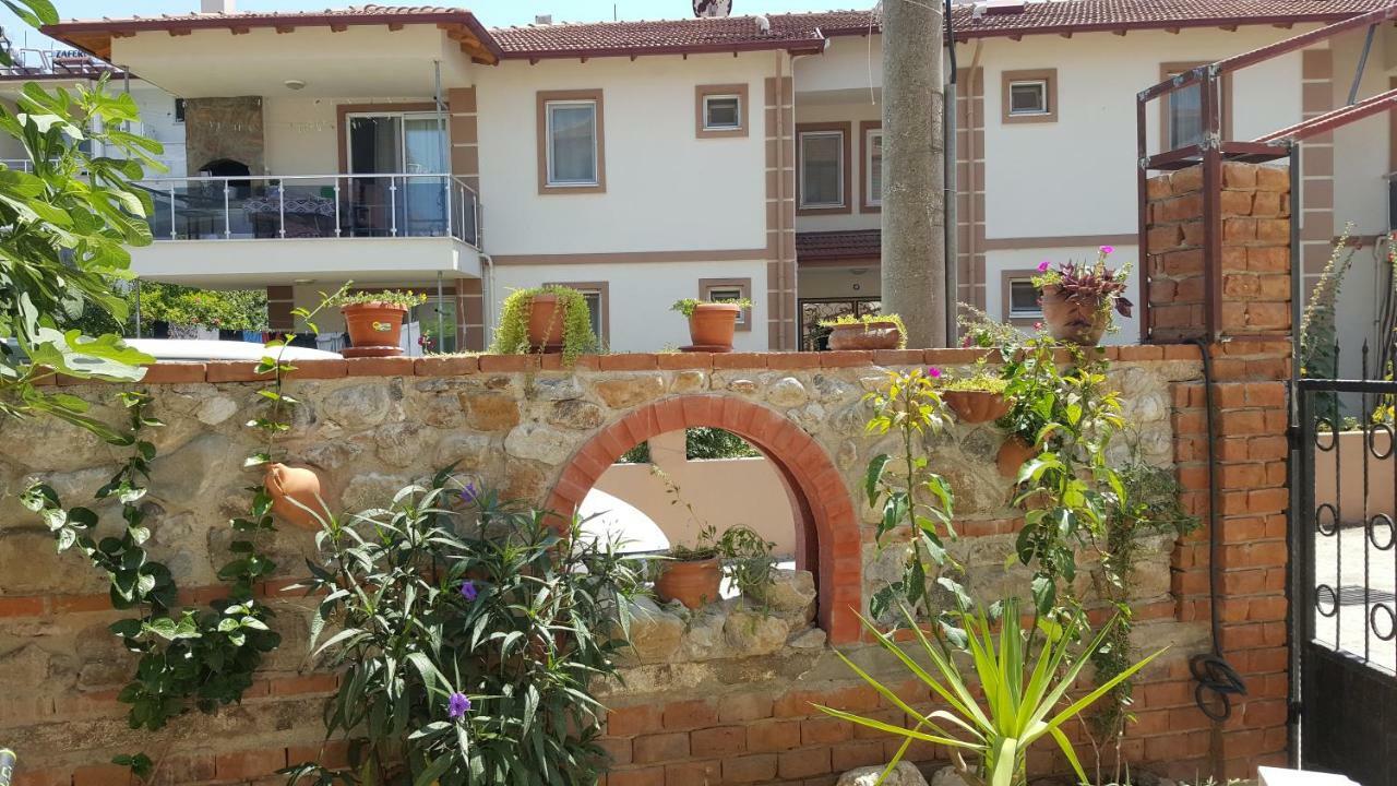 Karya Apartments كويجيز المظهر الخارجي الصورة