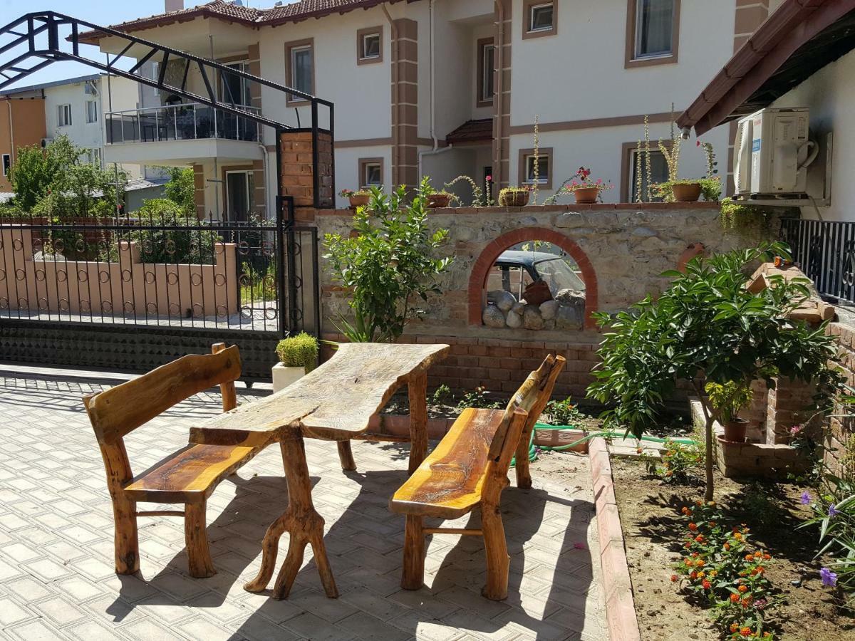 Karya Apartments كويجيز المظهر الخارجي الصورة
