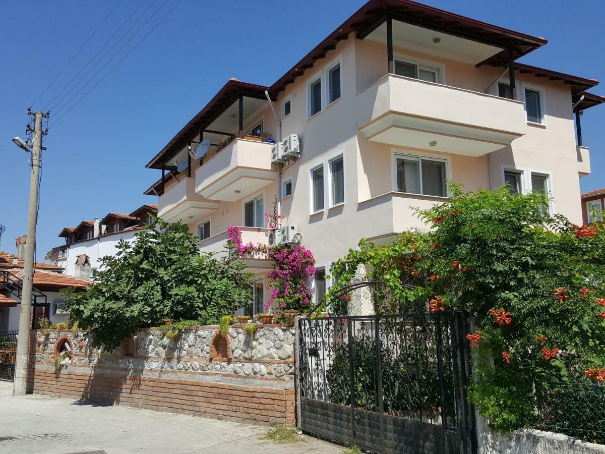 Karya Apartments كويجيز المظهر الخارجي الصورة