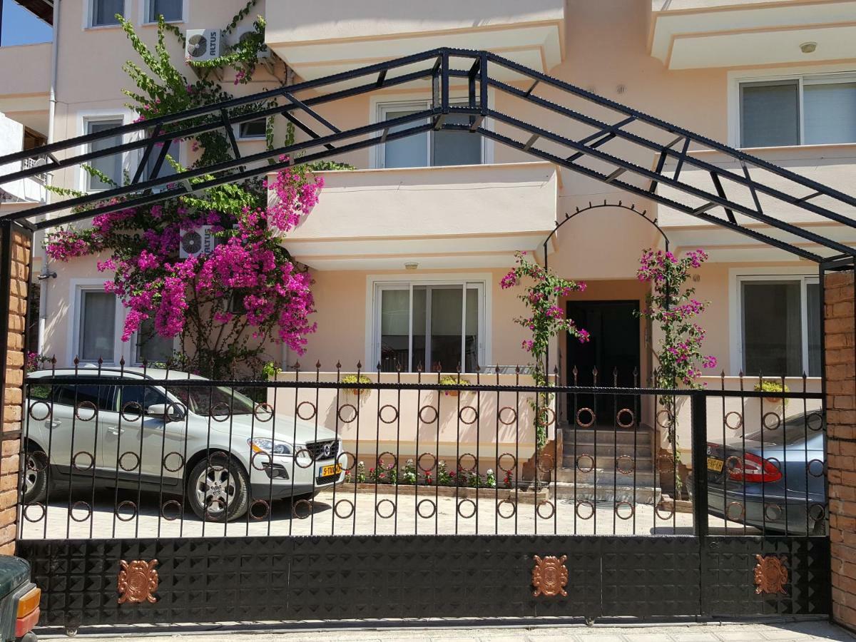 Karya Apartments كويجيز المظهر الخارجي الصورة